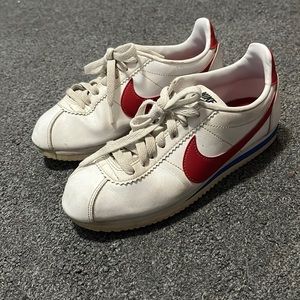 Women’s Nike sneakers size 36